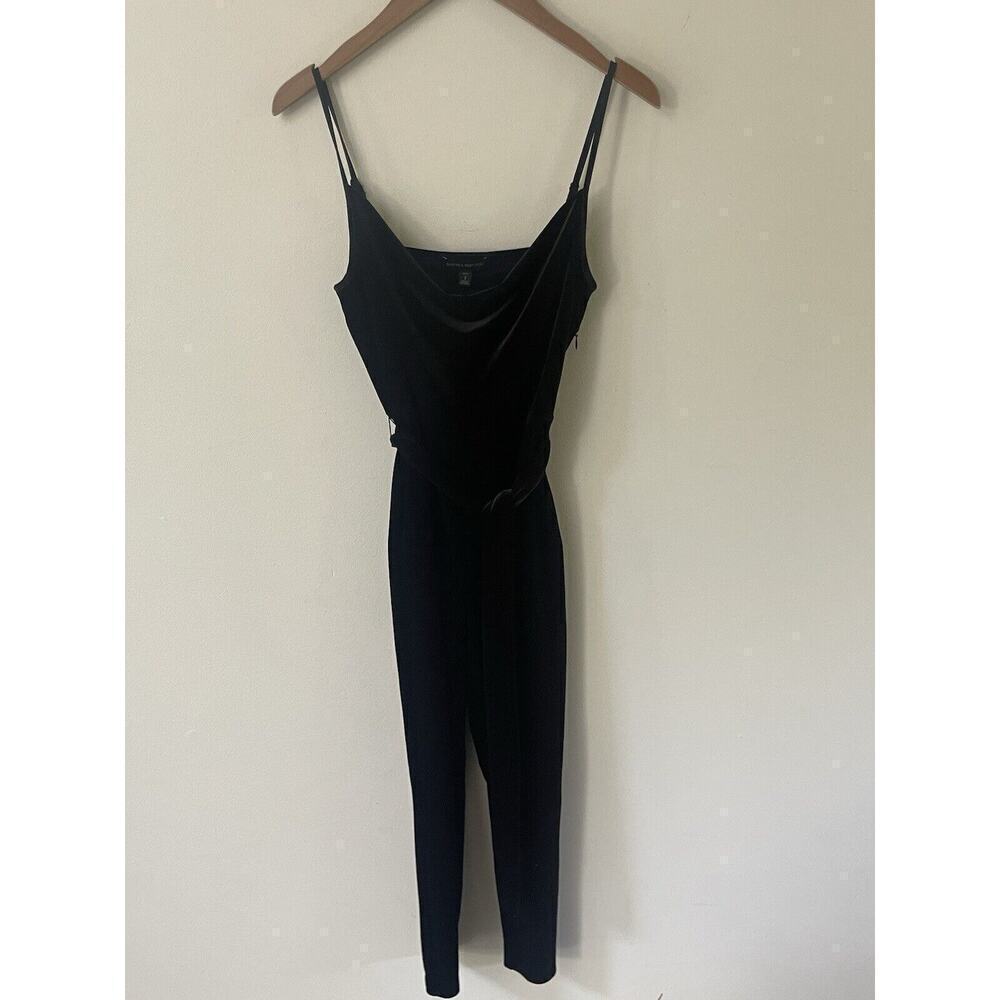 Banana Republic Womens Black Size 2 Velour Sleeveless Jumpsuit Pockets Cropped - Picture 2 of 12